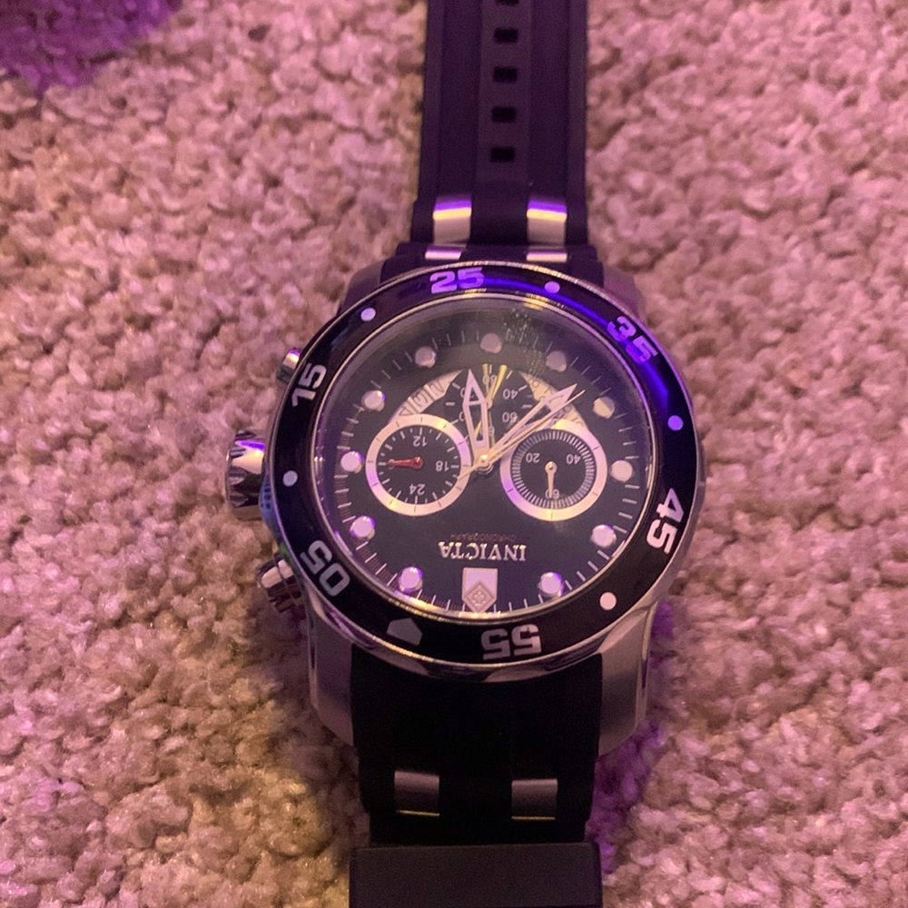 im selling a watch if you want it